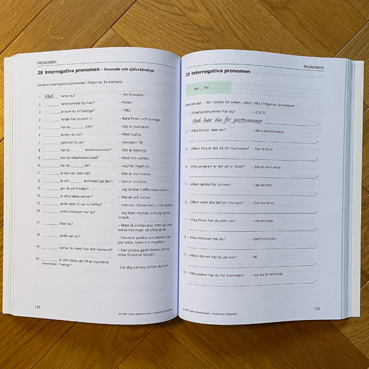 Form i fokus B, ćwiczenia ze szwedzkiej gramatyki, poziom średnio zaawansowany