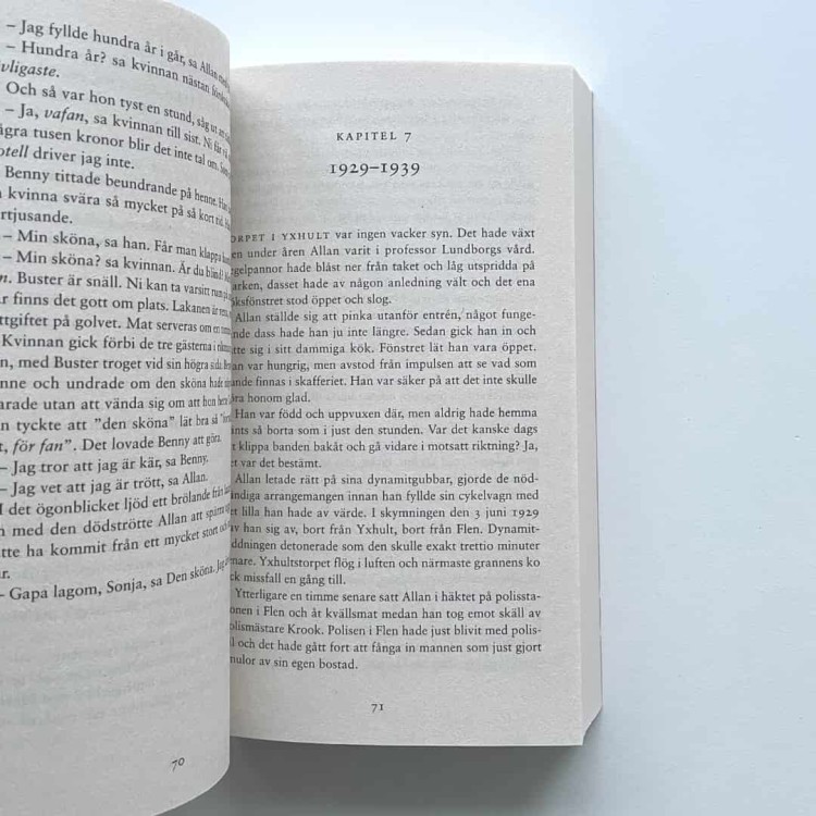 "Hundraåringen som klev ut genom fönstret och försvann" - Jonas Jonasson po szwedzku