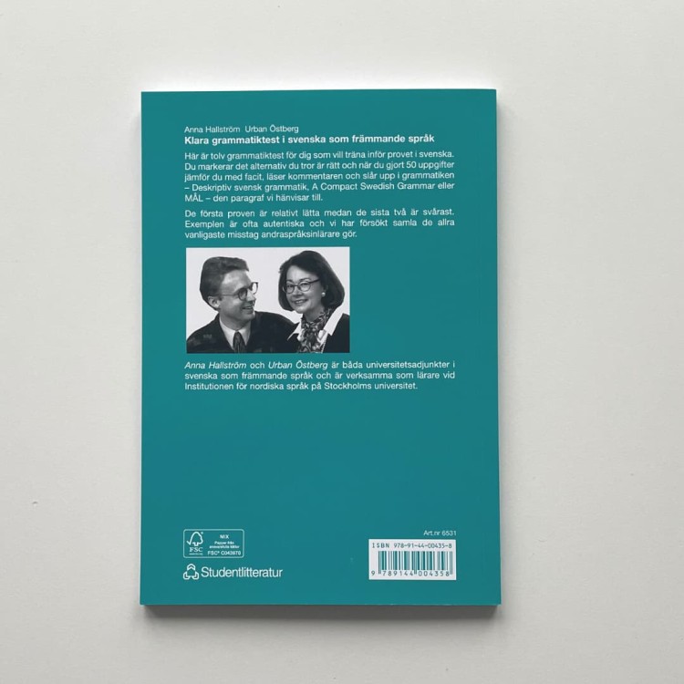 "Klara grammatiktest i svenska som främmande språk" - Anna Hallström, Urban Östberg  czyli szwedzka gramatyka