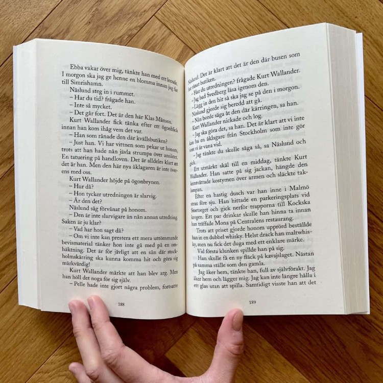 "Mördare utan ansikte" - Henning Mankell  po szwedzku 6