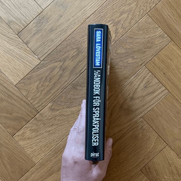 Handbok för språkpoliser - Sara Lövestam.png